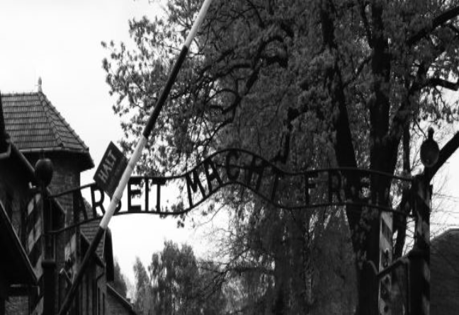 Tysiące maili dla prawdy! Redakcje na całym świecie otrzymały list wskazujący prawidłowe nazewnictwo obozu Auschwitz-Birkenau